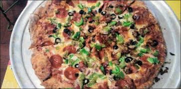Green Chili Crust Pizza