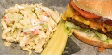 Cheeseburger with Coleslaw